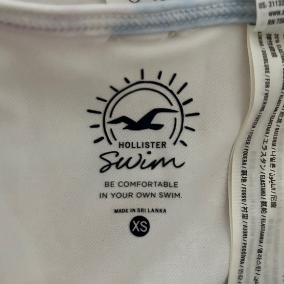 Hollister Great Condition Bikini - Picture 3 of 4